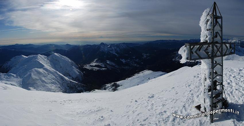 09 14490 Panoramica dal Pizzo Arera.jpg